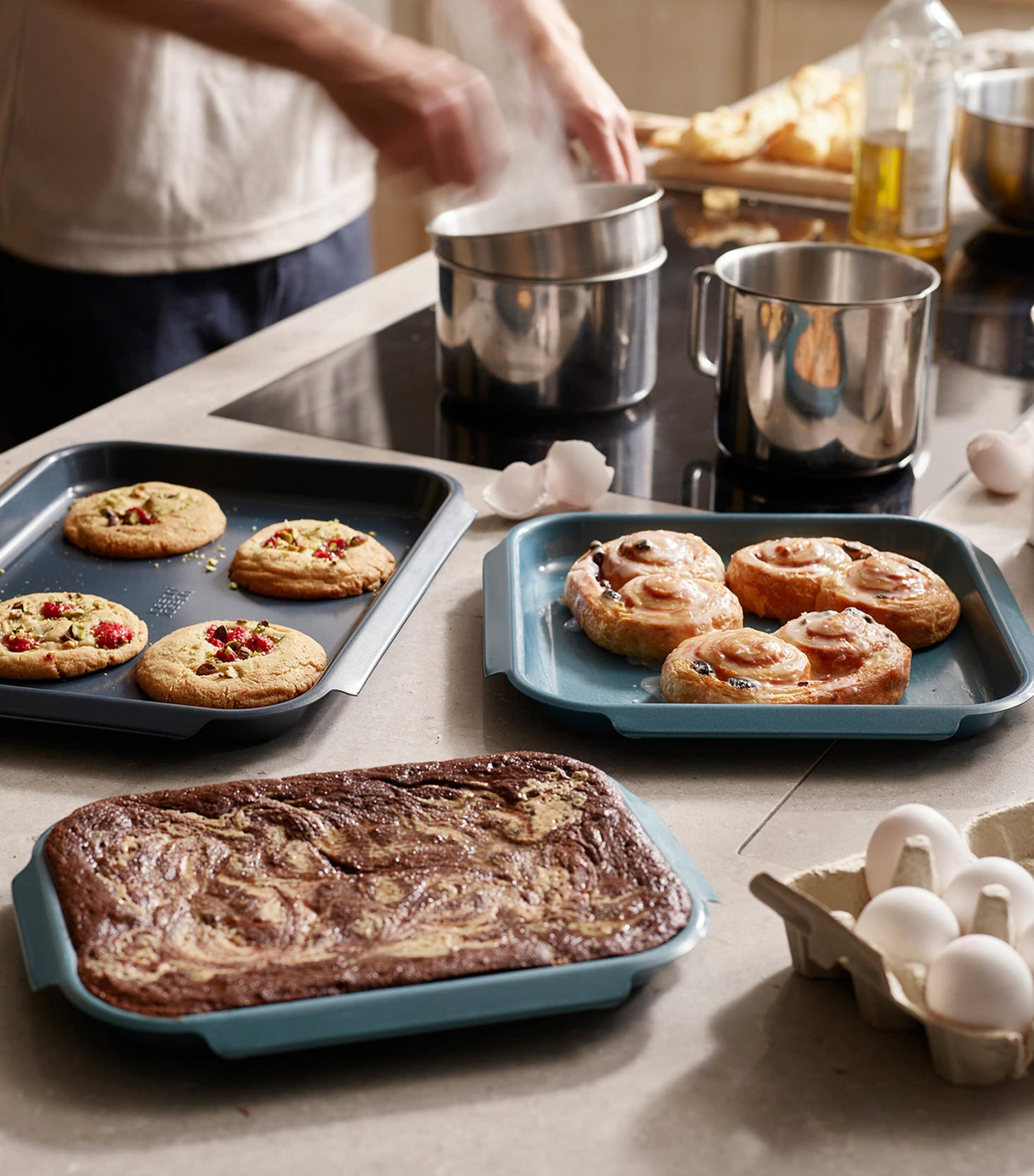 Set of 3 Non-Stick Nest Baking Trays