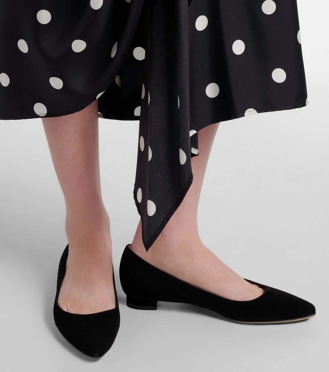 Manolo Blahnik - BB suede ballet flats