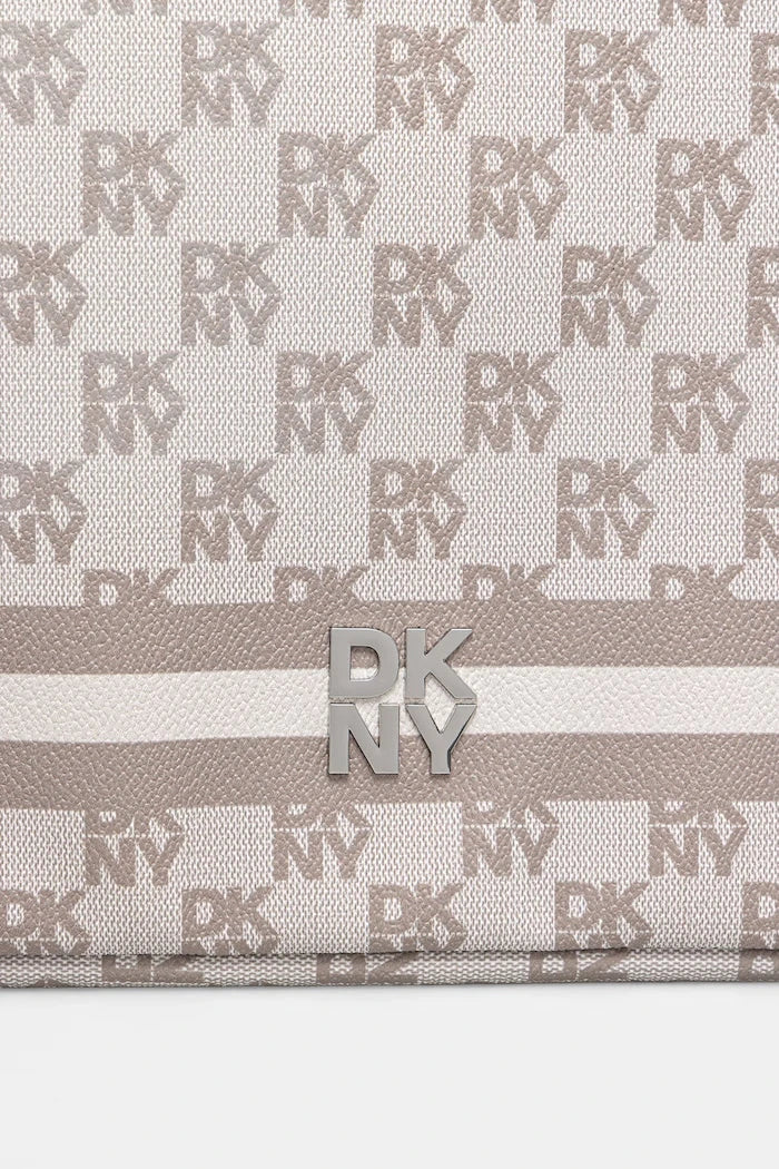 DKNY suni deri dizüstü bilgisayar kılıfı