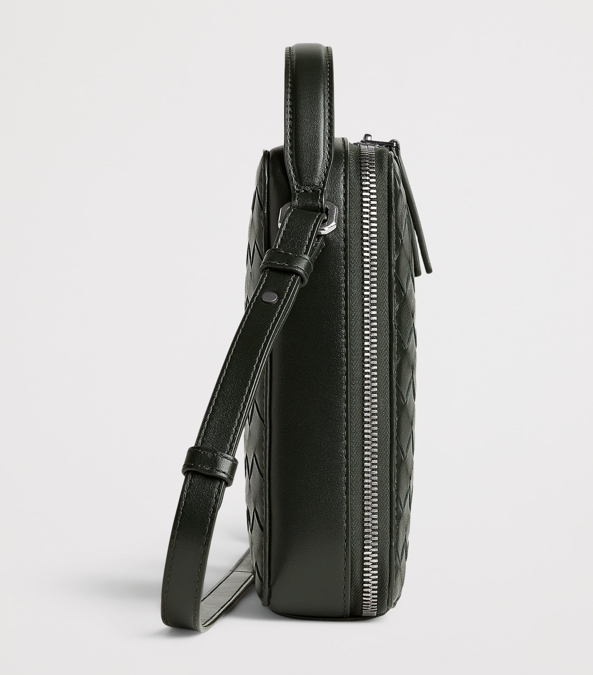 Leather Intrecciato Getaway Phone Pouch