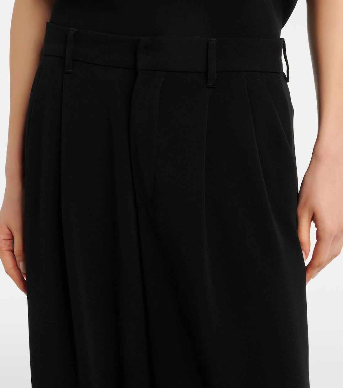 'S Max Mara - بنطلون دوناتا بقصّة أرجل واسعة من الساتان