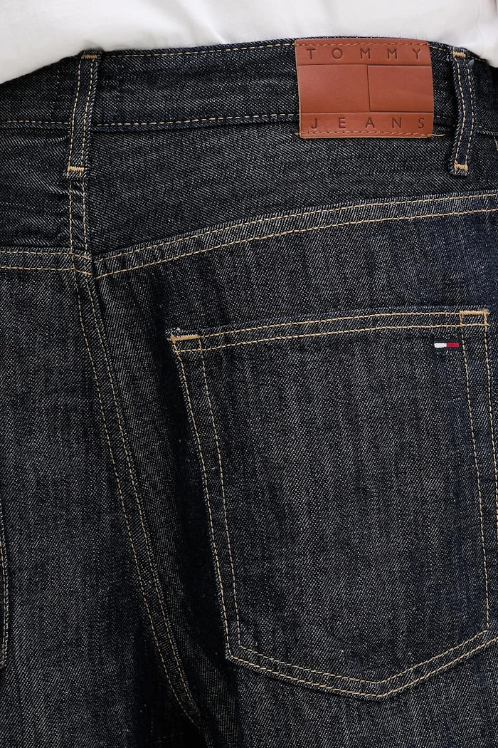 Tommy Jeans Erkek Denim Kısa Pantolon