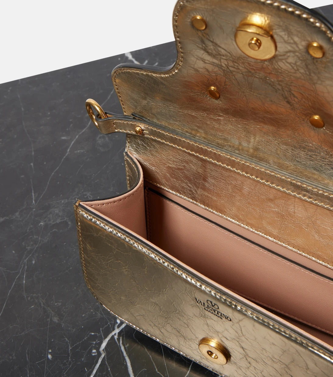 Valentino Garavani - Locò Small metallic leather shoulder bag