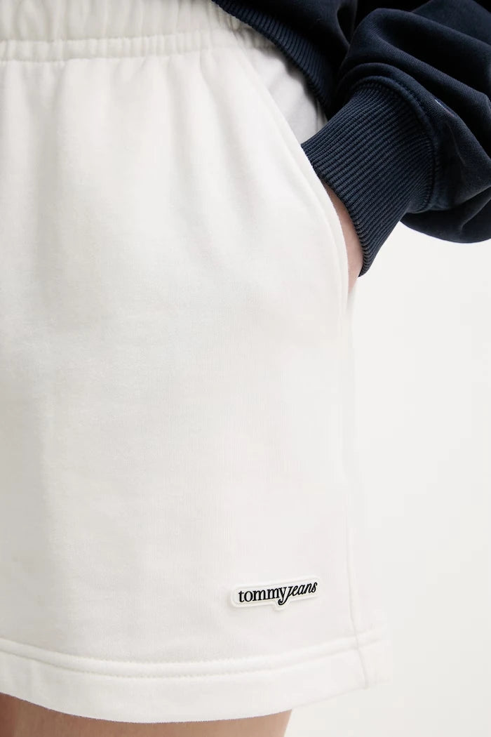 Tommy Jeans kadın pamuklu spor kısa şort