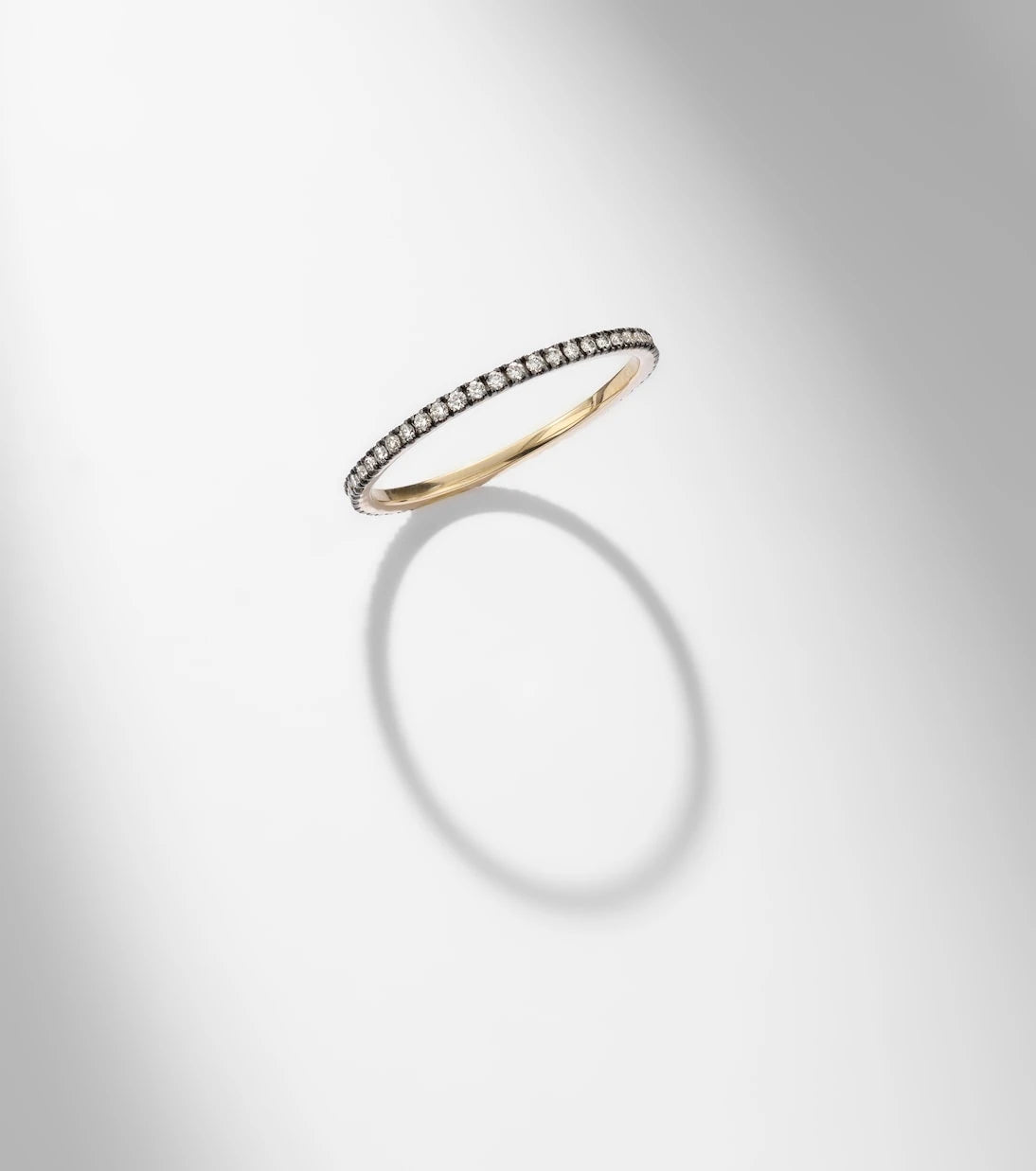 Stone and Strand - Come Closer 14kt gold ring with diamonds