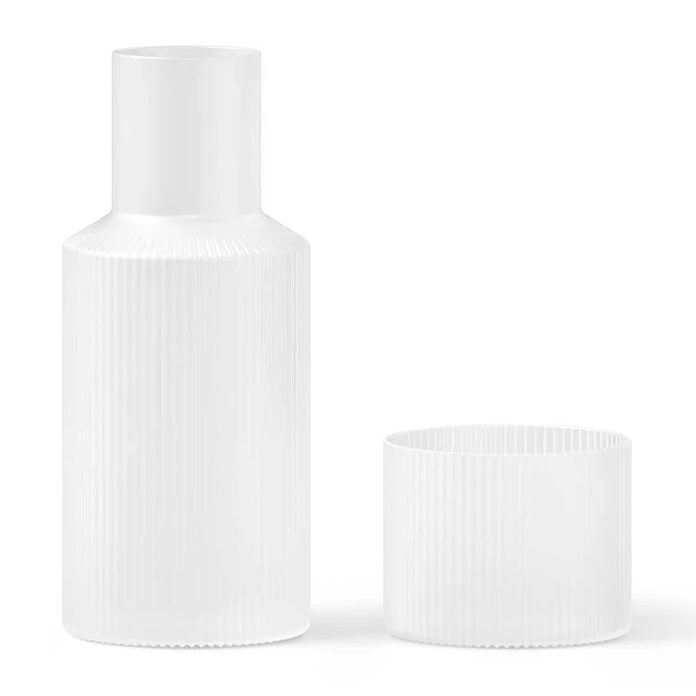 Гарафа с чаша ferm LIVING Ripple Small Carafe Set 500 ml / 200 ml.
