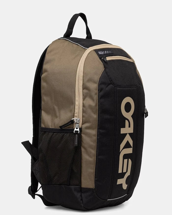 Oakley раница мъжка