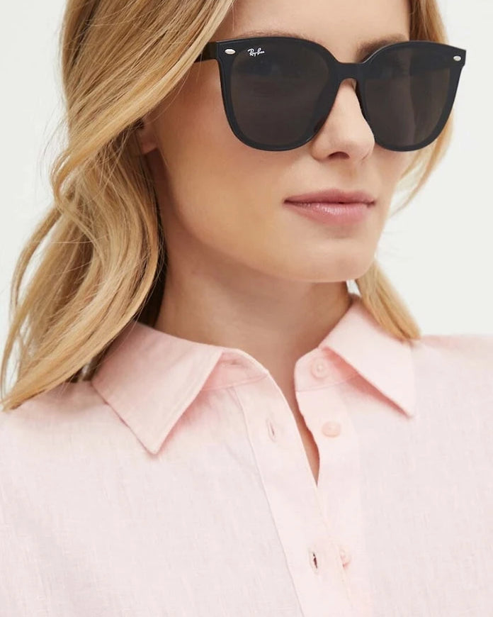 Ray-Ban güneş gözlüğü