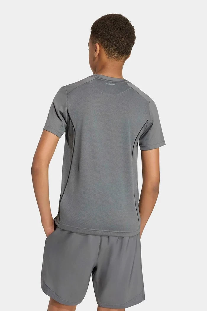 adidas тениска за деца TRAIN ESSENTIALS SEASONAL