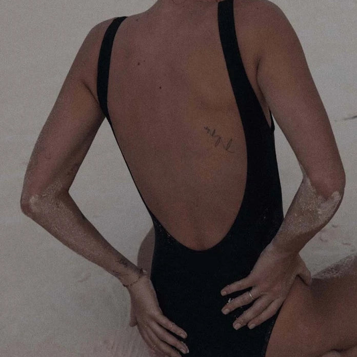 Muuv. цял бански дамски V SWIMSUIT