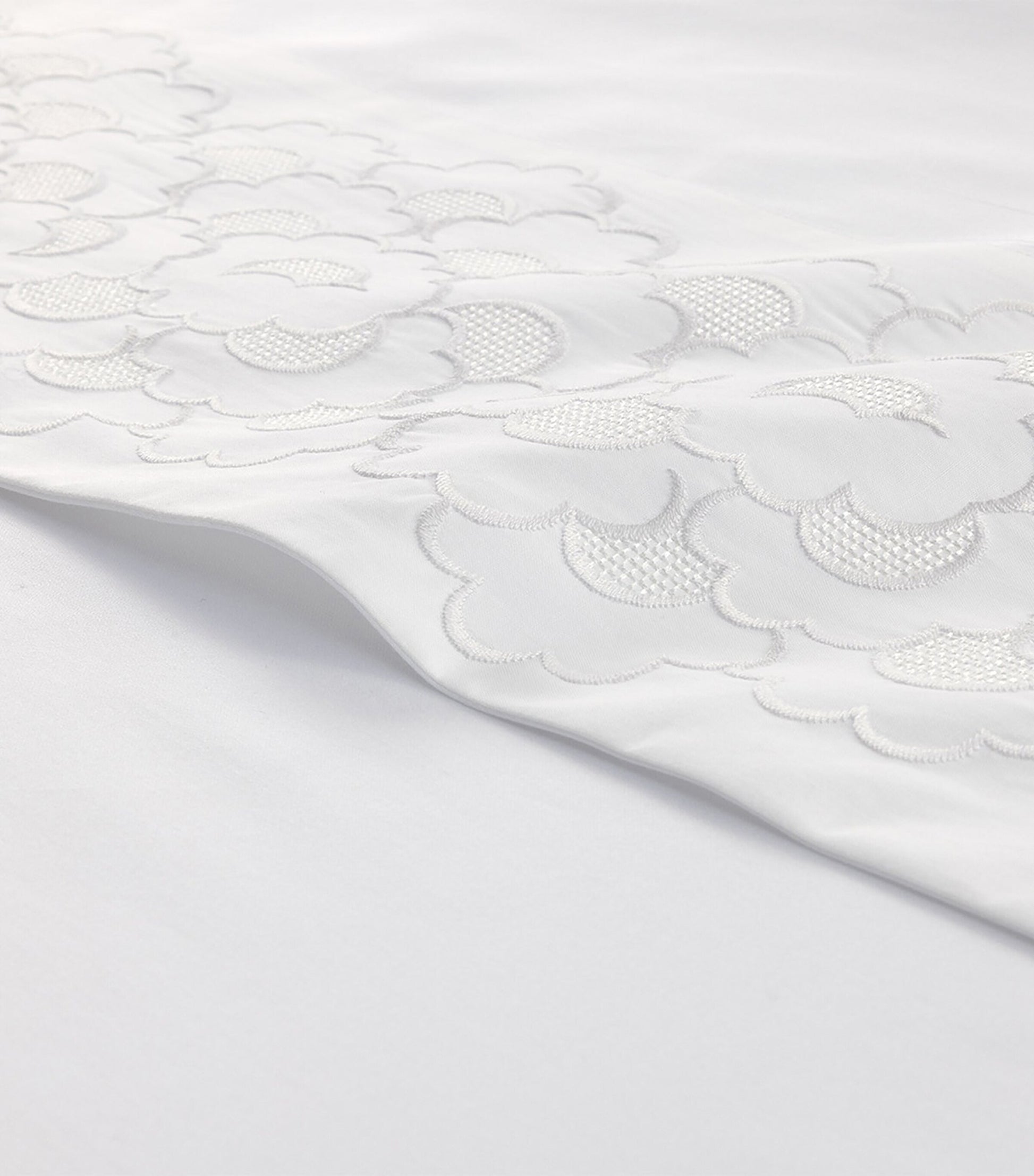 Festons Super King Flat Sheet (270cm x 295cm)