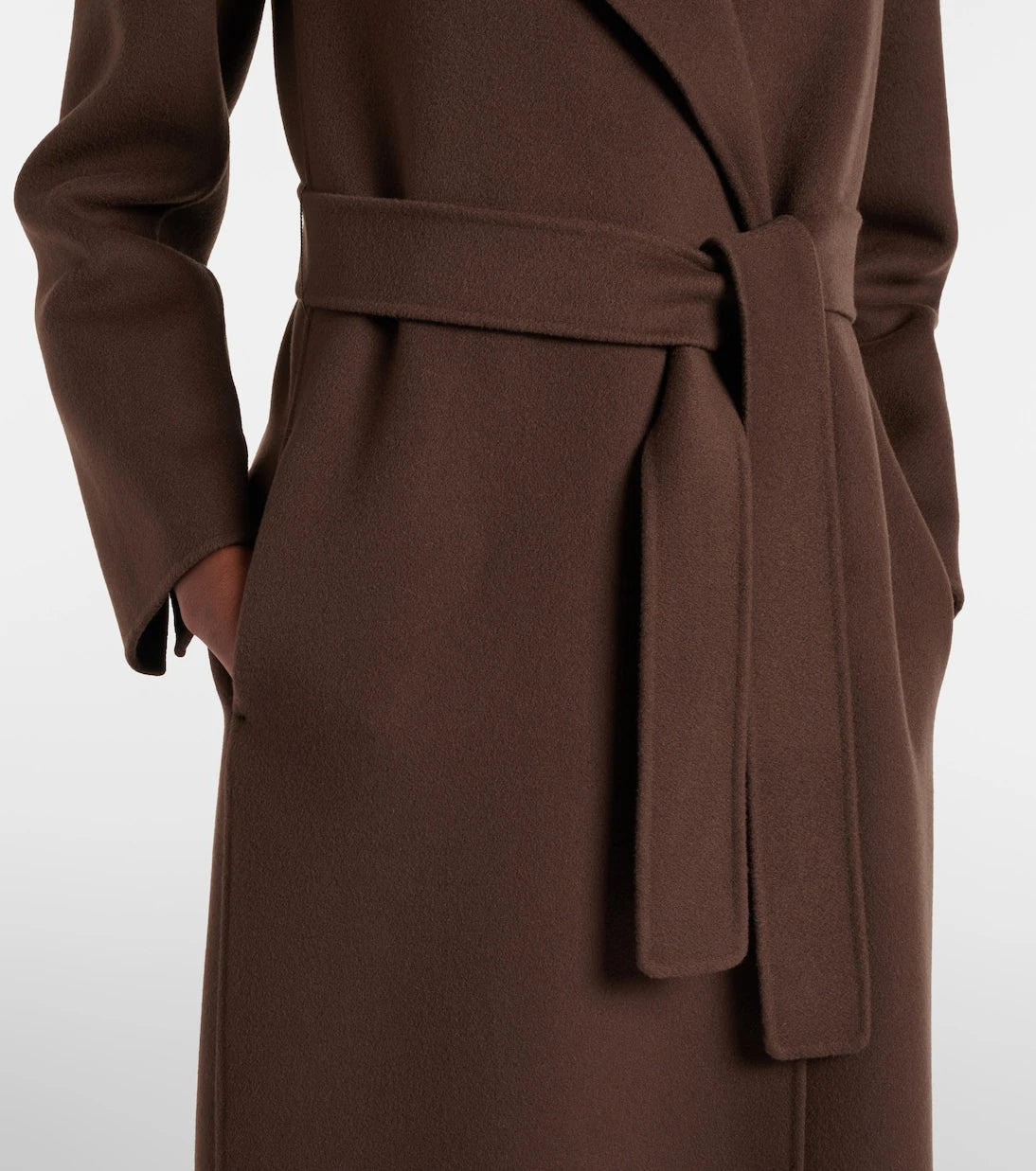 'S Max Mara - معطف بولدو من صوف الفيرجن ملفوف