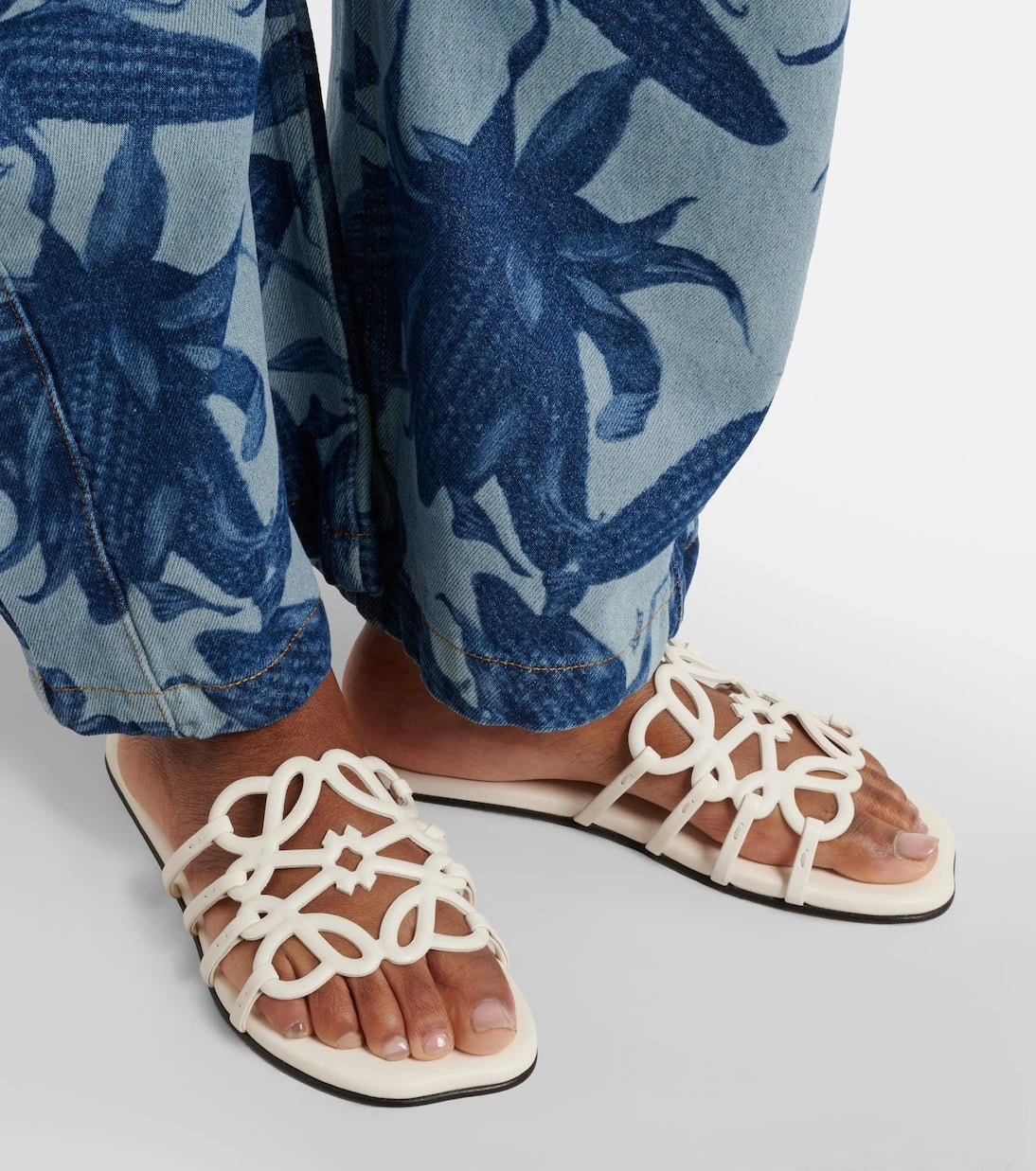 Loewe - Petal Anagram leather slides
