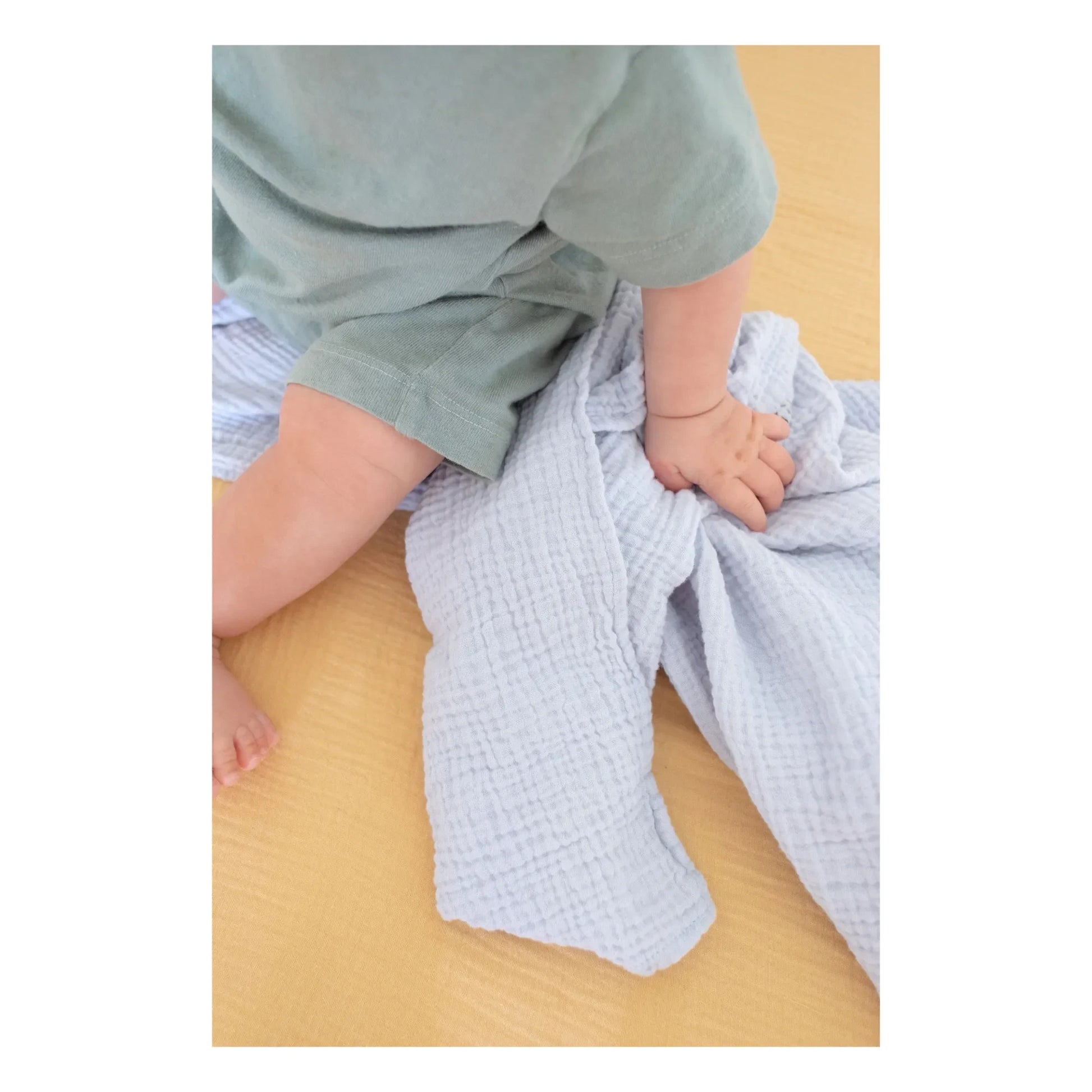 Soft Spot - Organic cotton swaddling diaper | Cloud