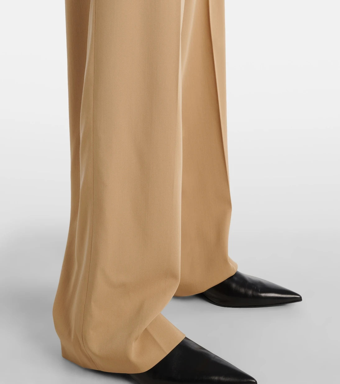 Ralph Lauren Collection - بنطال كورين صوف بقصّة واسعة وخصر منخفض