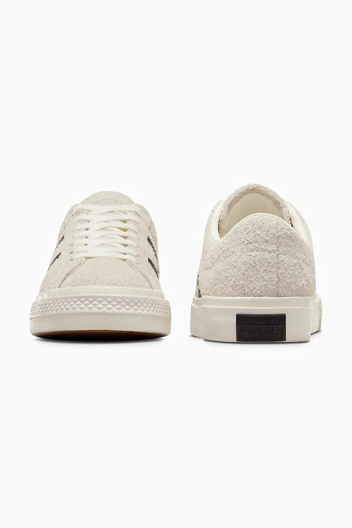 Велурени кецове Converse One Star Academy Pro
