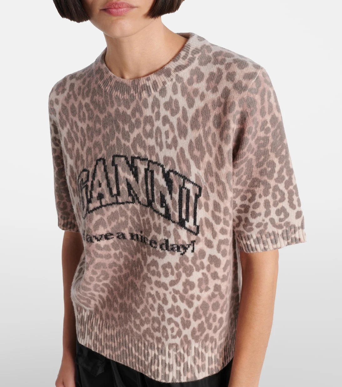 Ganni - Logolu leopar desenli yün karışımı üst
