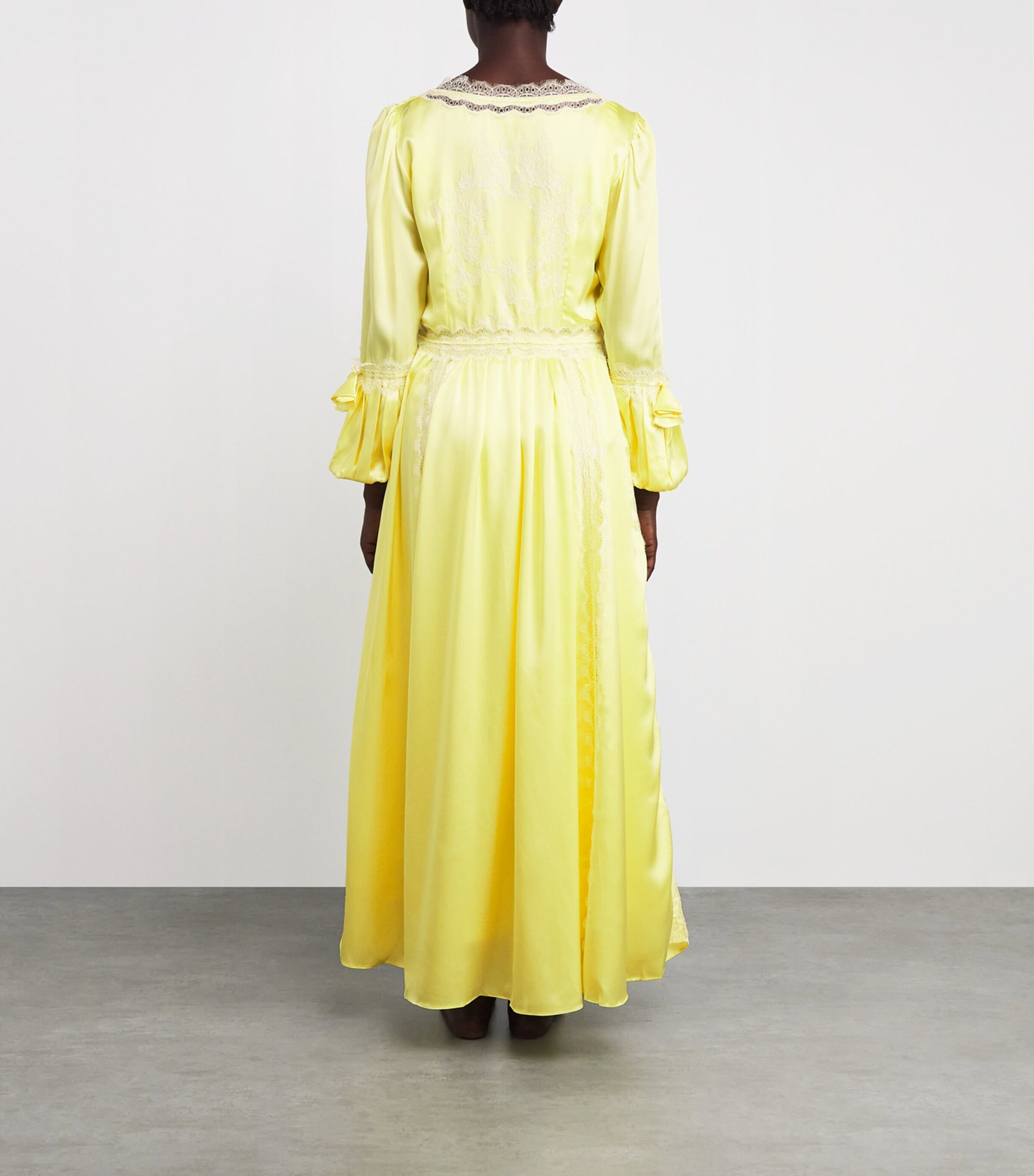 TORLOWEI Yellow Silk Lace-Trim Long Robe