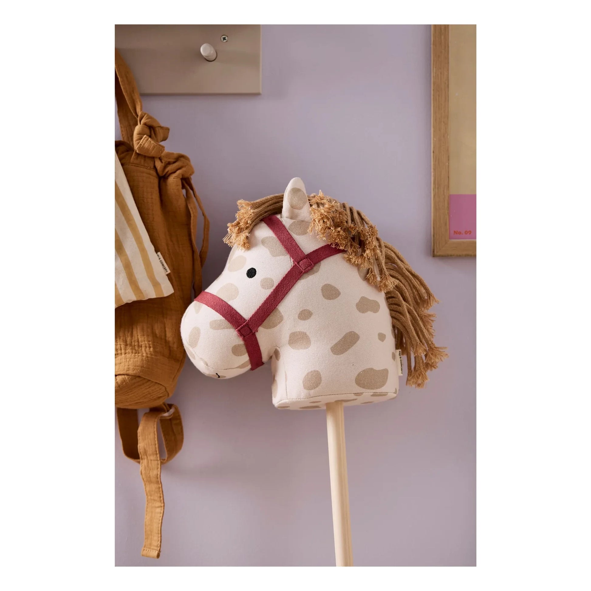 Kid's Concept - Dotty stick horse