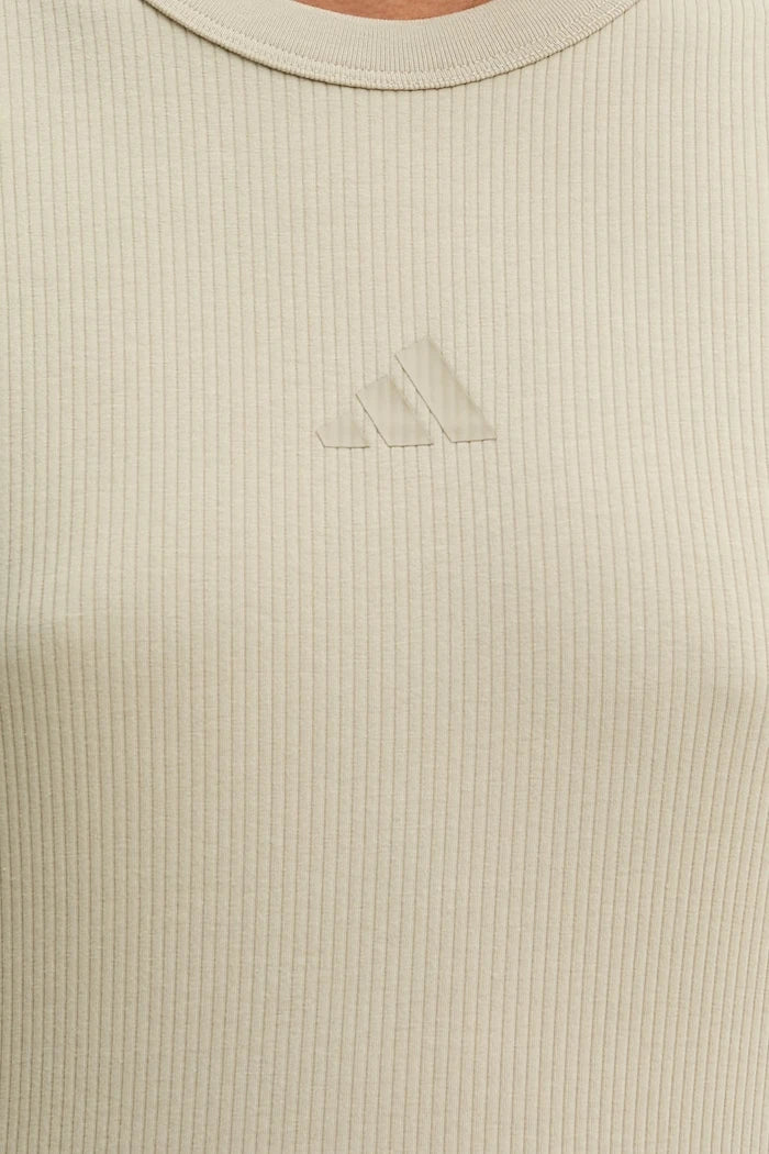 adidas рокля с памук