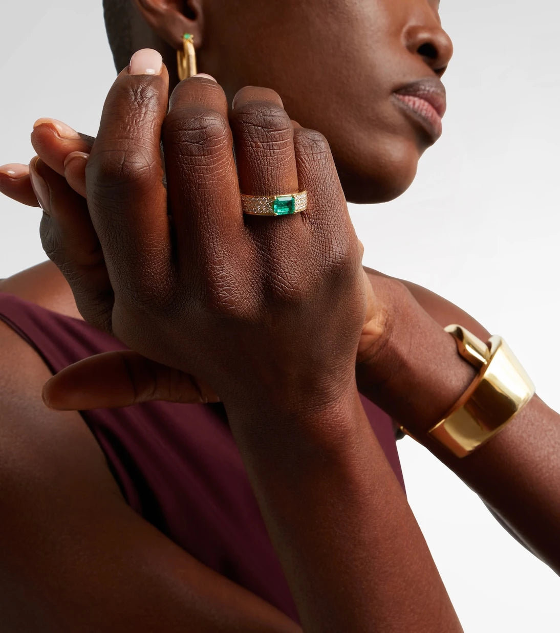 Anita Ko - 18kt gold ring with emerald and diamonds