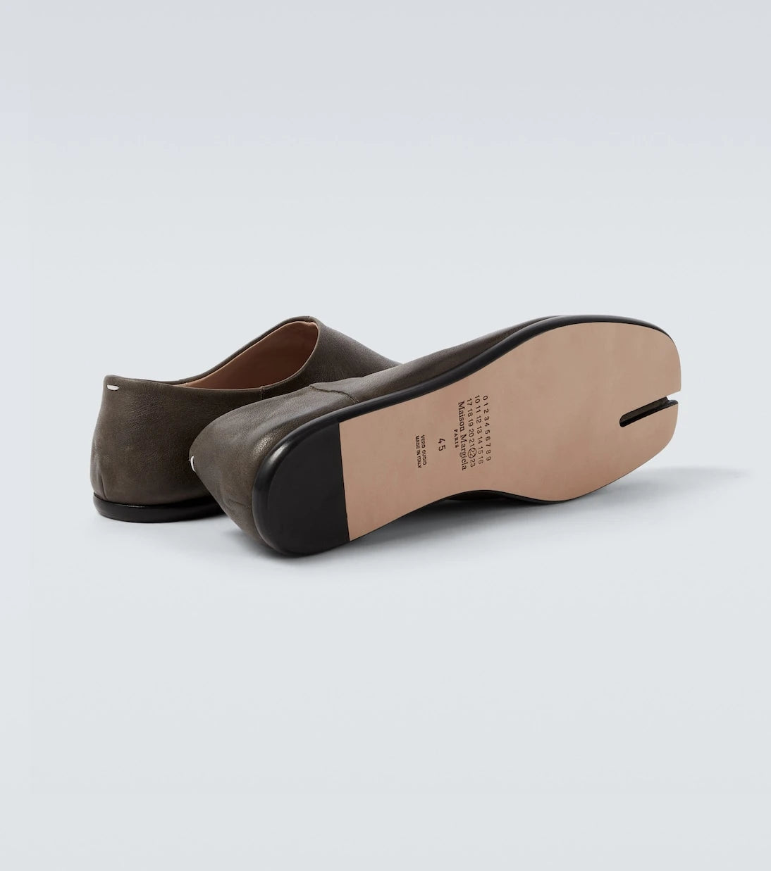 Maison Margiela - Tabi leather slip-on shoes