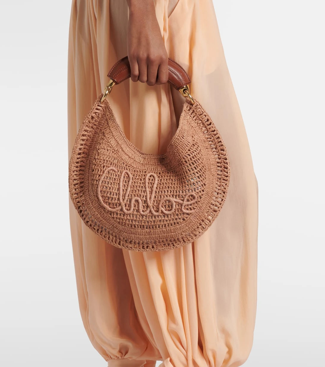 Chloé - Summer Banana raffia-effect shoulder bag