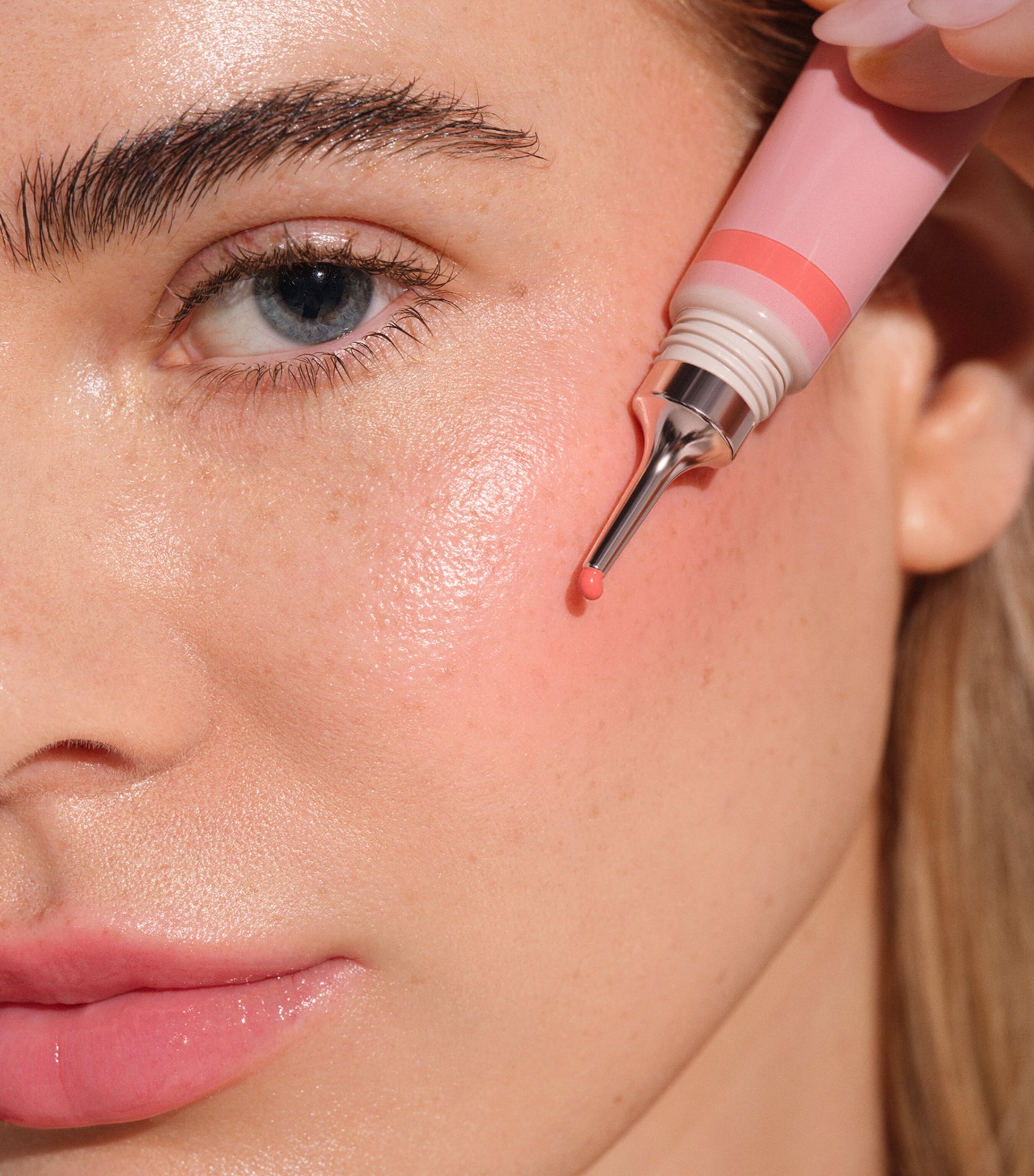 Anastasia Beverly Hills Blurring Serum Blush