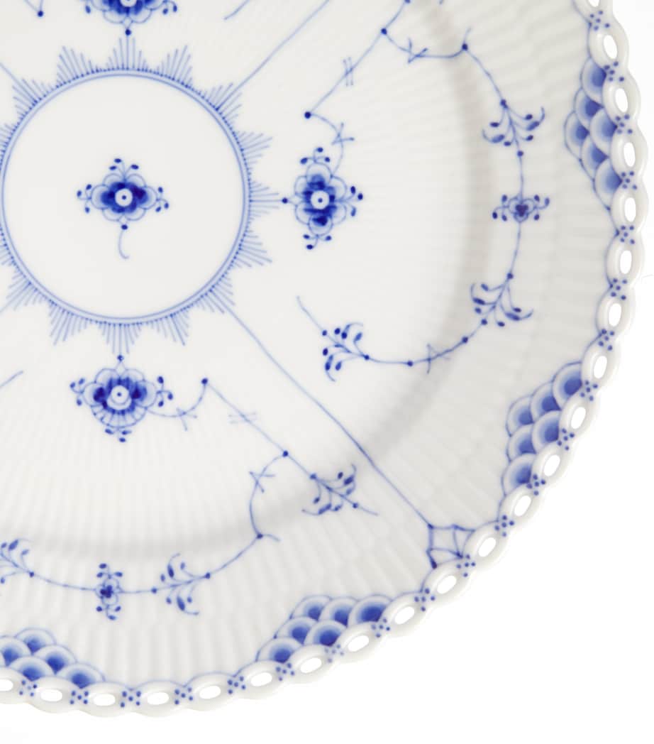 Blue Fluted Full Lace Plate (27cm)