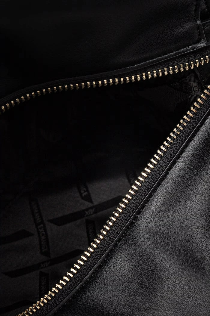 Armani Exchange kadın çantası, suni deriden