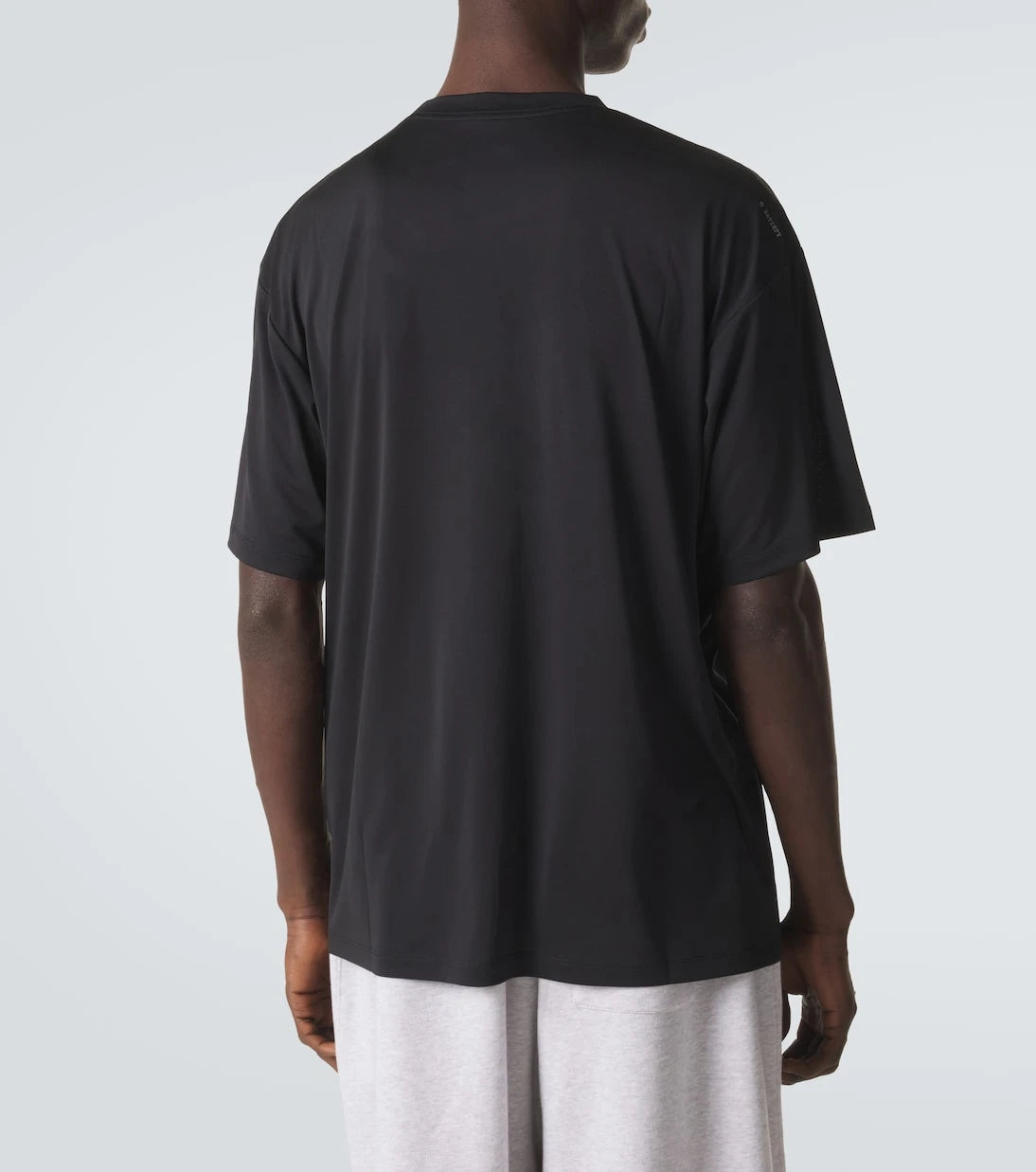 Satisfy - AuraLite logo T-shirt