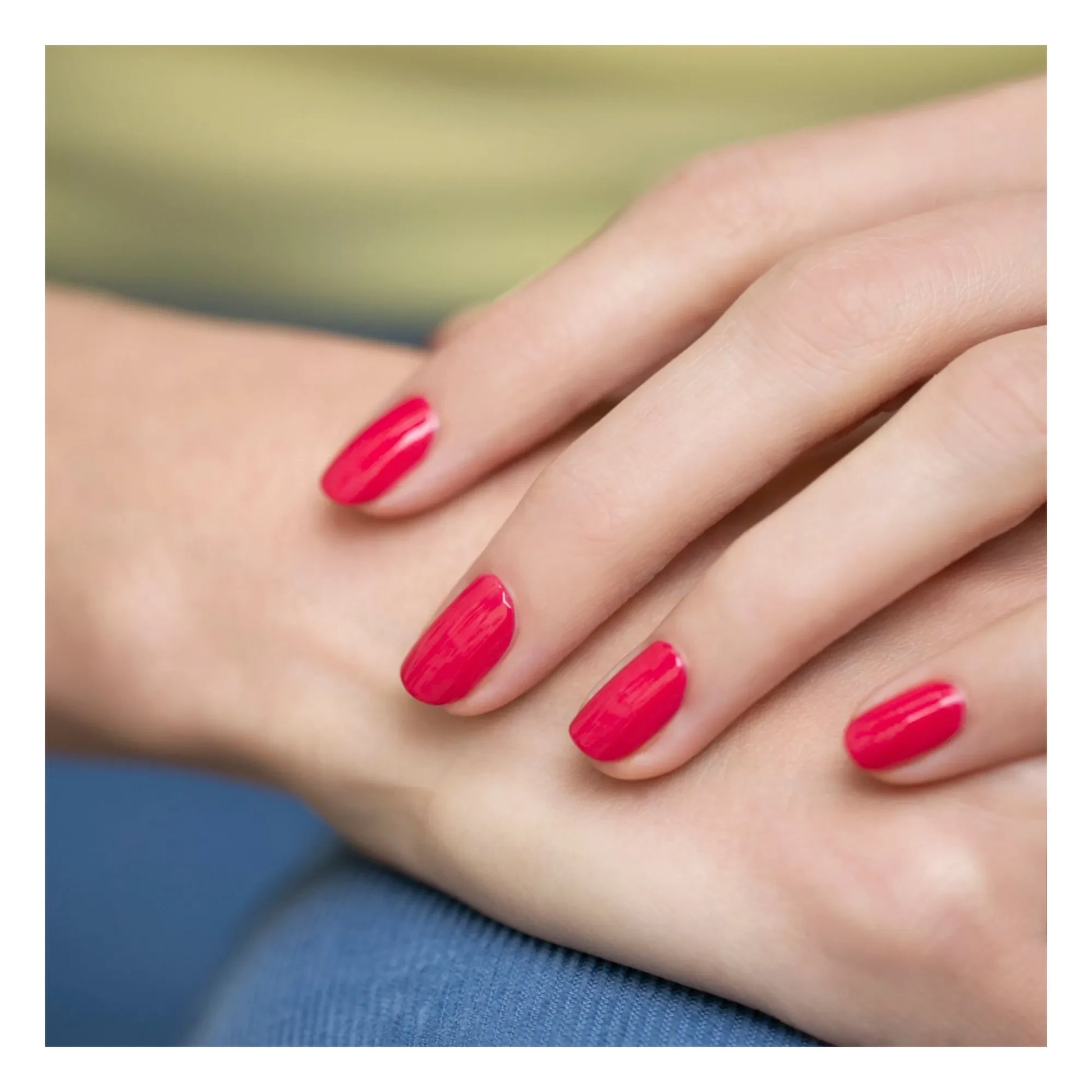 Manucurist - Peonie Green Flash Semi-Permanent Nail Polish - 15 ml