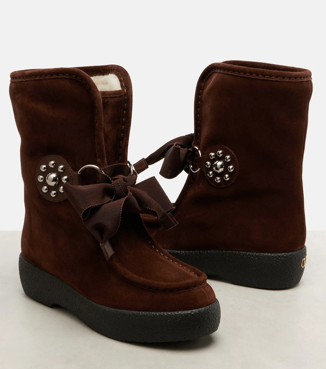 Valentino Garavani - Snowish suede ankle boots