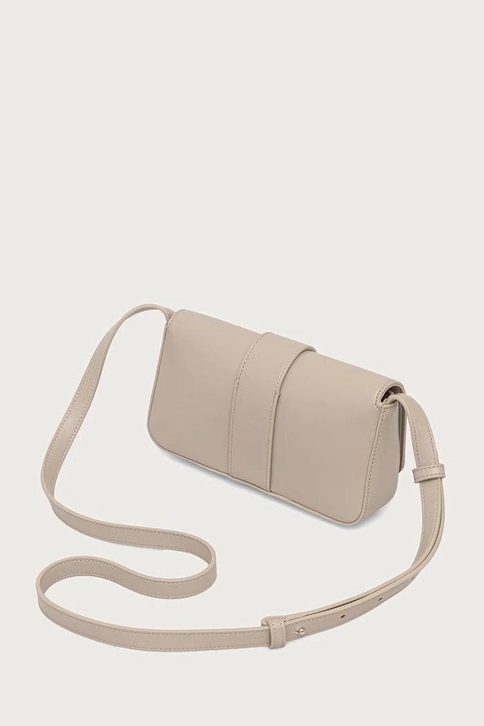 Armani Exchange kadın suni deri crossbody çanta