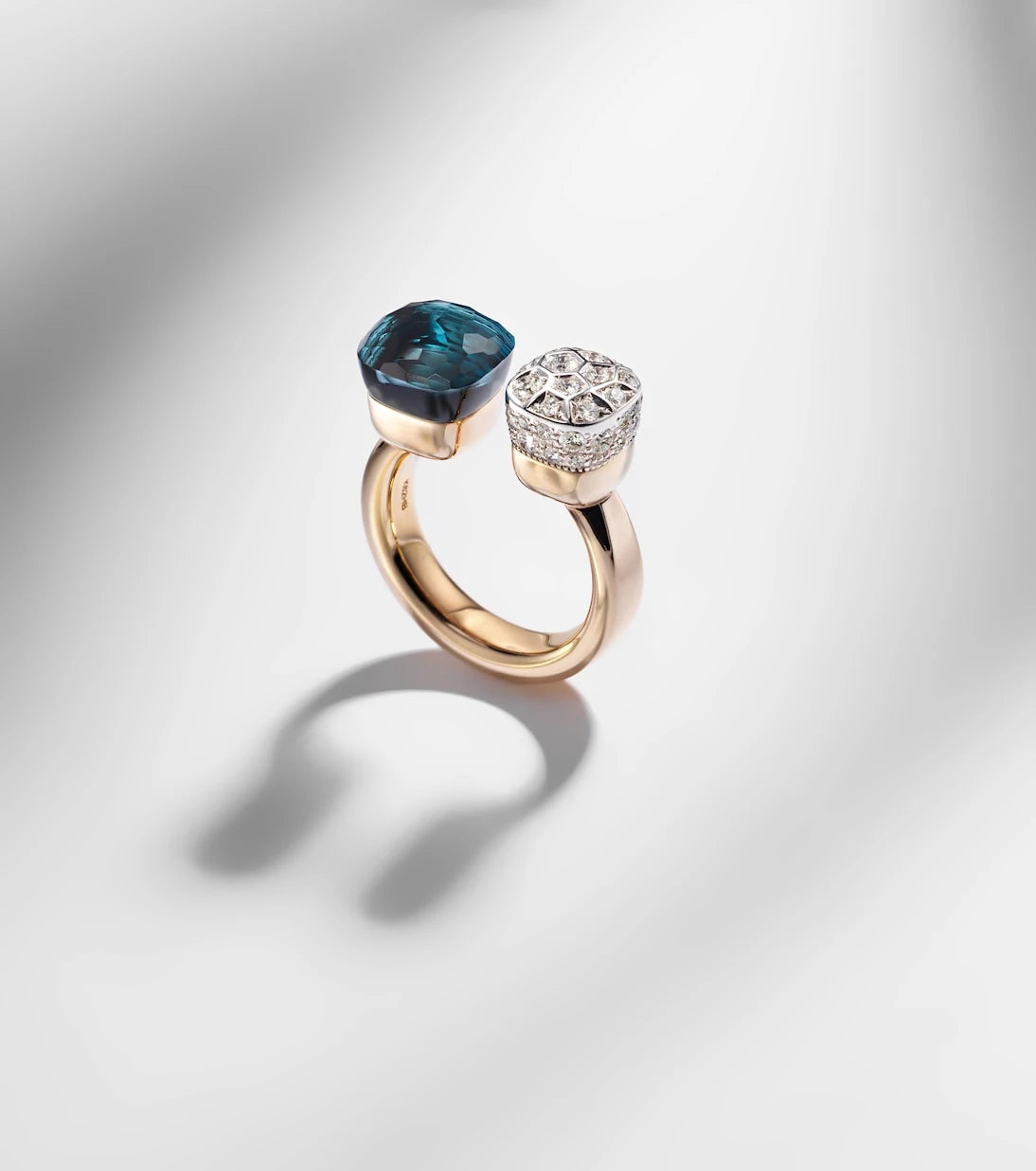 Pomellato - Nudo 18kt gold ring with topaz and diamonds