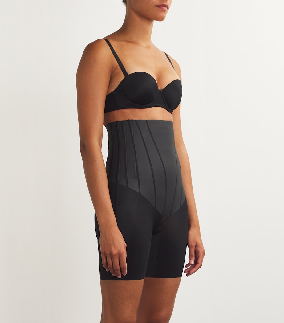 SPANX Black SPANXsupersculpt TotalContour High-Waisted Mid-Thigh Short