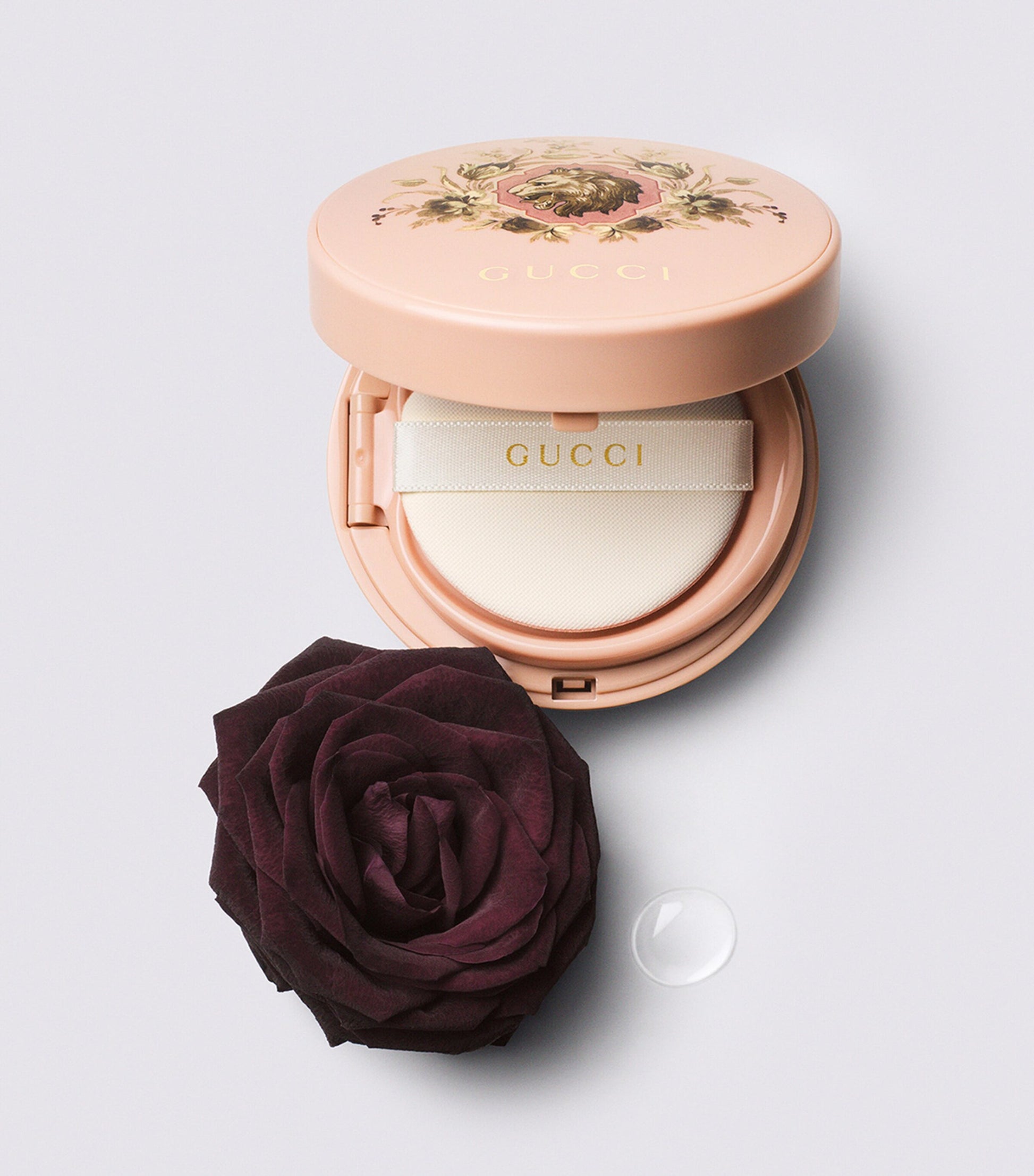 Gucci Cushion De Beauté Compact Foundation SPF 20 PA++