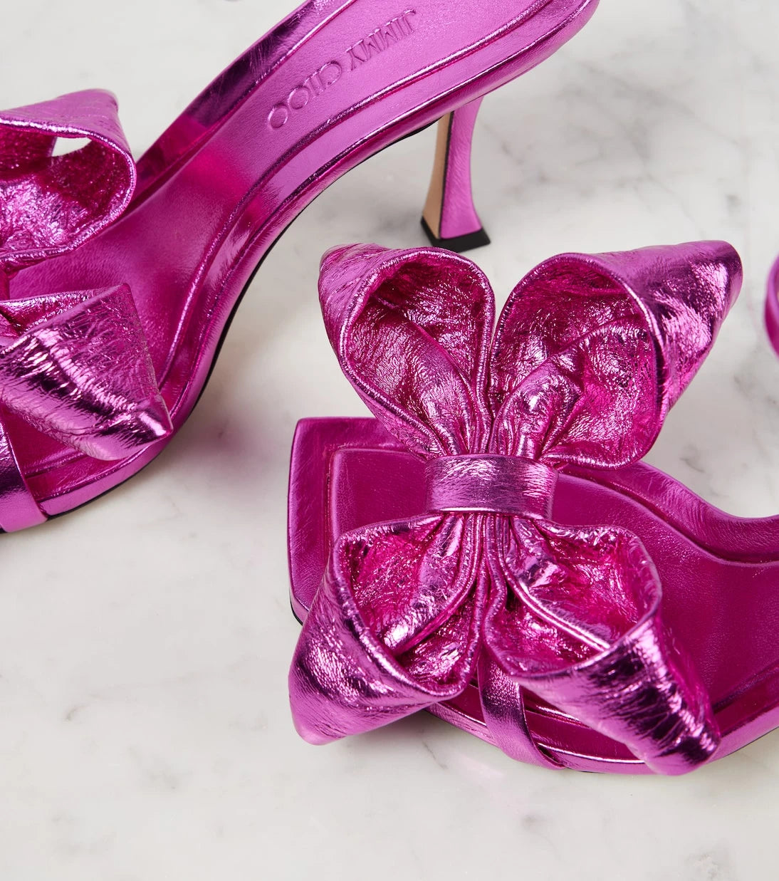 Jimmy Choo - صندل Staz 90 الجلدي الميتاليك