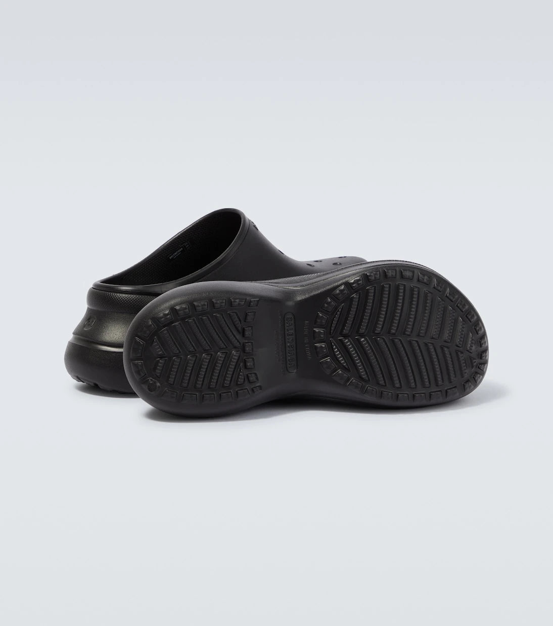 Balenciaga - x Crocs platform slides
