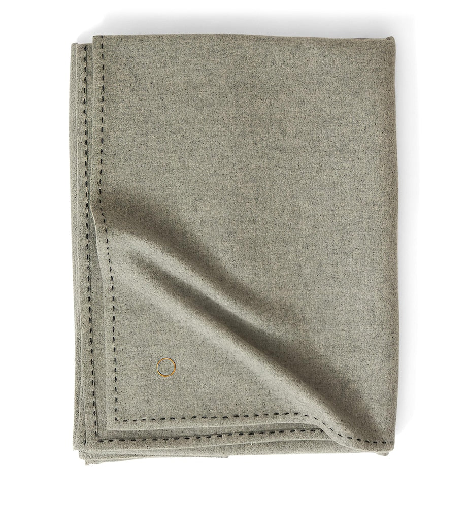 Oyuna Cashmere Suoni Throw (145cm x 200cm)