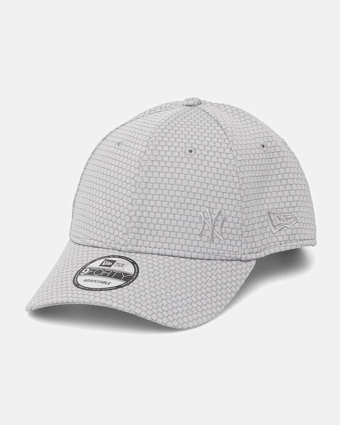 Шапка с козирка New Era FLAWLESS MESH 9FORTY®