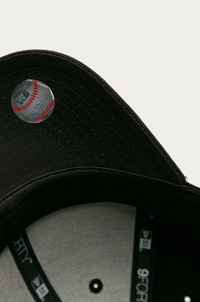 Шапка New Era LEAGUE ESSENTIAL 9FORTY®
