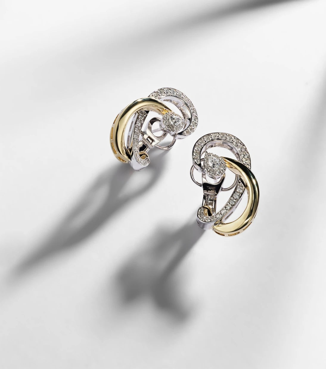 Yeprem - Golden Strada 18kt gold earrings with diamonds
