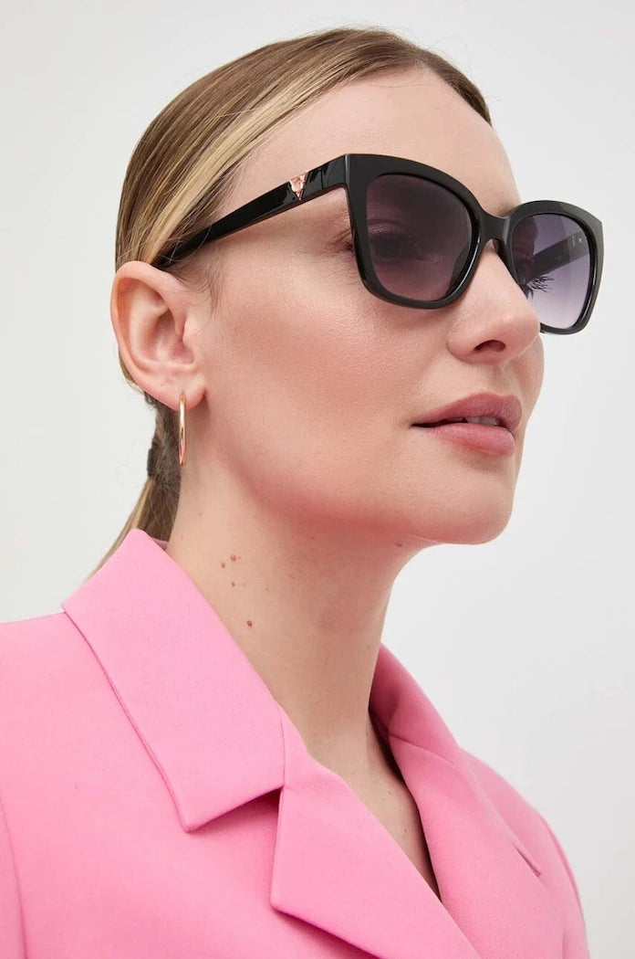 Слънчеви очила Guess