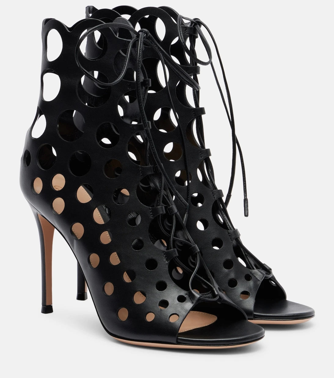 Gianvito Rossi - 95 perforated leather pumps