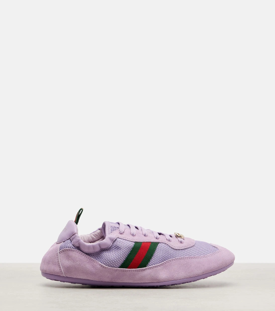 Gucci - حذاء سنيكرز Gucci Shift مزين بالجلد السويدي