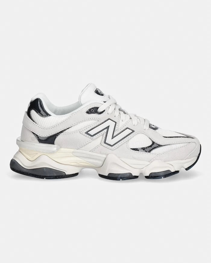 New Balance 9060 Kadın Spor Ayakkabı