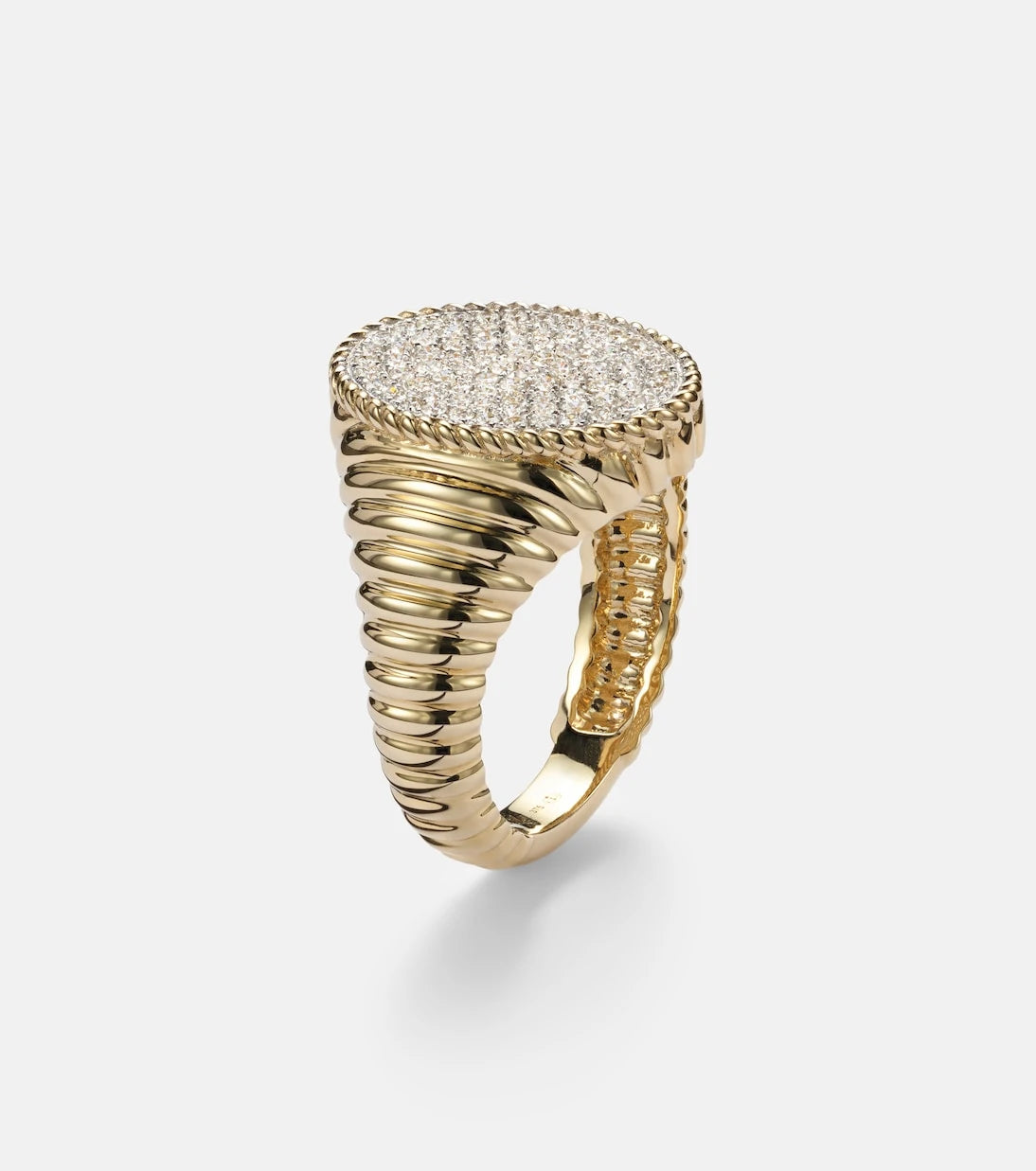 Yvonne Léon - Chevalière Ovale 9kt gold ring with diamonds