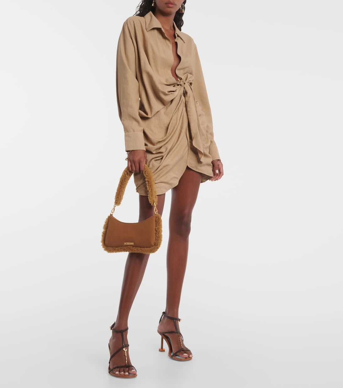 Jacquemus - حقيبة كتف Le Bisou Doux صغيرة من الجلد