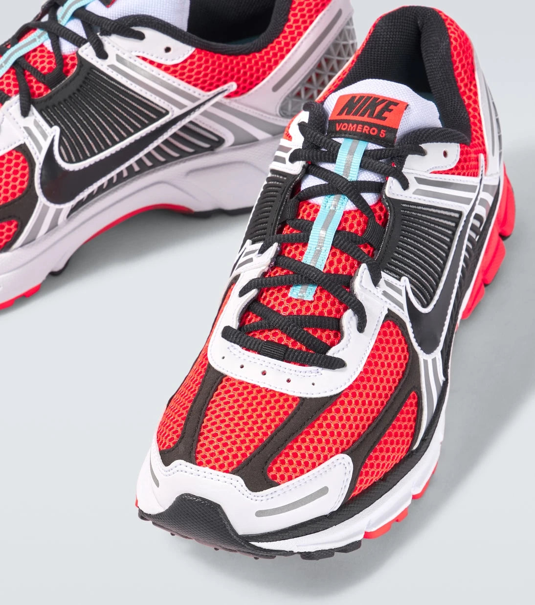 Nike - Zoom Vomero 5 SE sneakers
